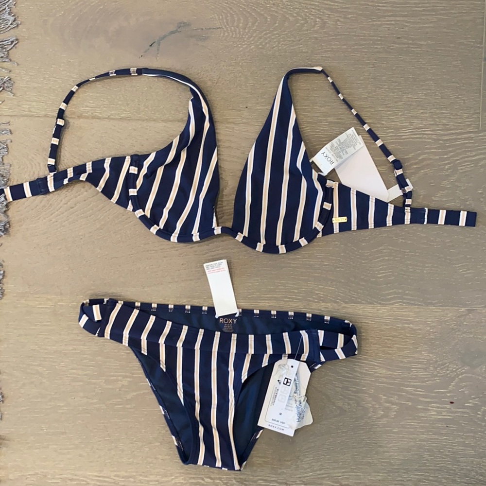 New Roxy Bikini (top + bottom)